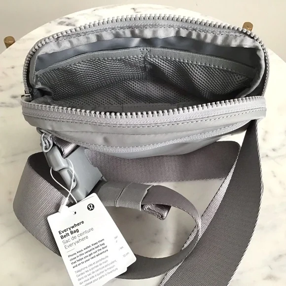Lululemon Everywhere Belt Bag New With Tag